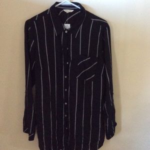 NWT  KRAZY KAT BUTTONED DOWN BLOUSE